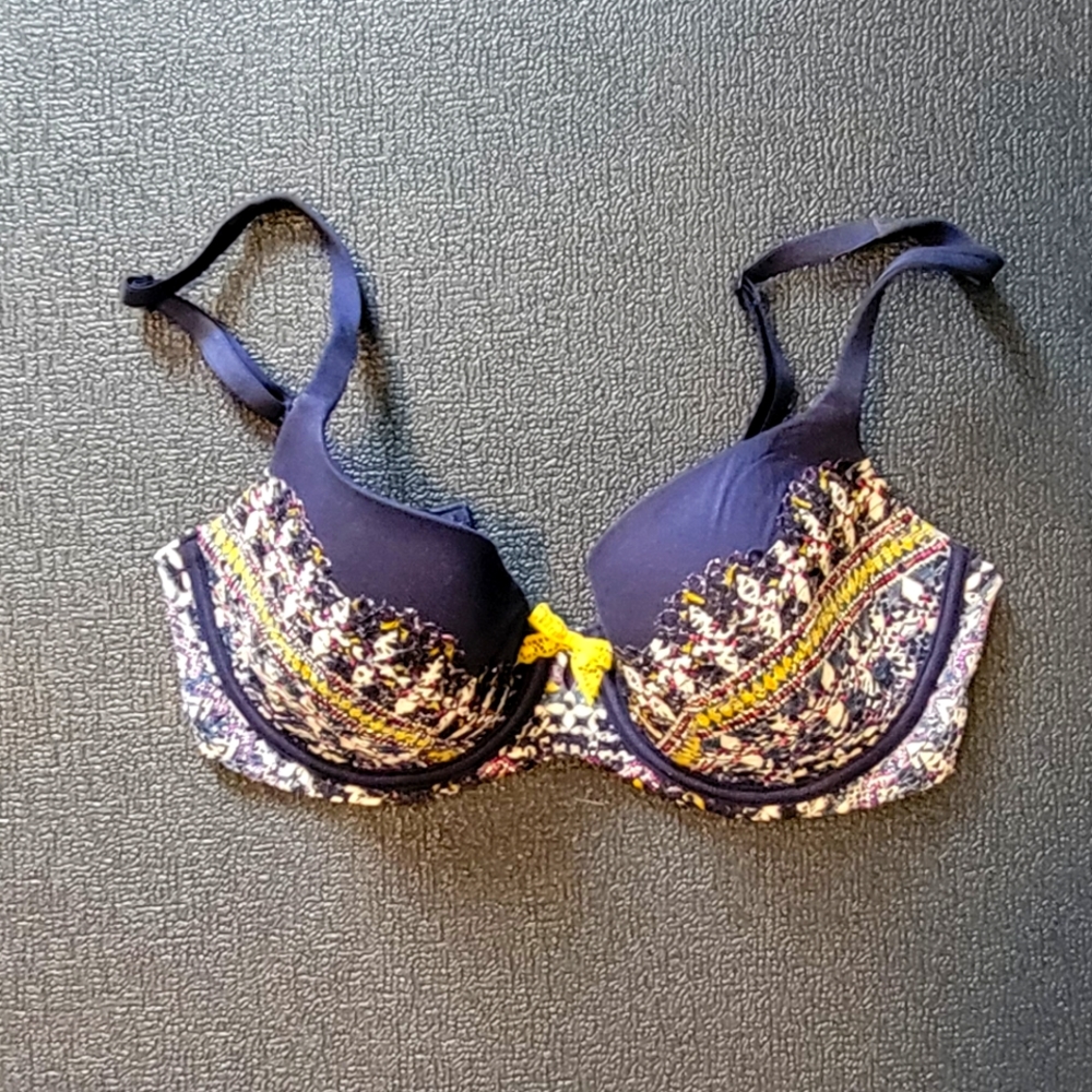 32DD Body By Victoria Demi Bra *discontinued design*